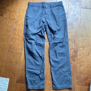 Mens The North Face pant 32